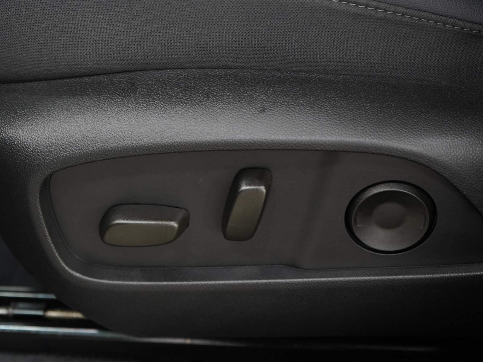 Used 2025 Chevrolet Equinox LT w/ Convenience Package II FWD image 22