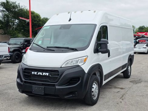 Used 2023 RAM ProMaster 2500 FWD image 7