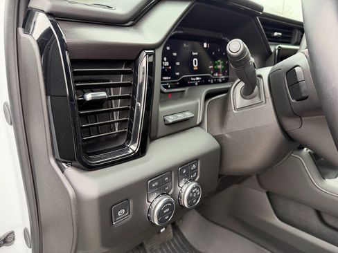 Used 2025 GMC Sierra 2500 AT4X w/ AT4X AEV Edition image 15