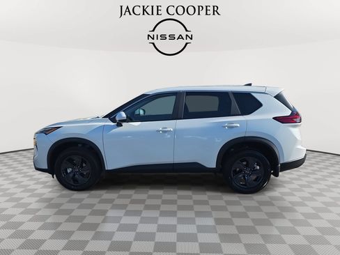 New 2026 Nissan Rogue SV w/ Cold Weather Package FWD image 8