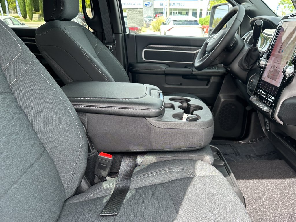 New 2026 RAM 2500 Big Horn AWD/4WD image 14