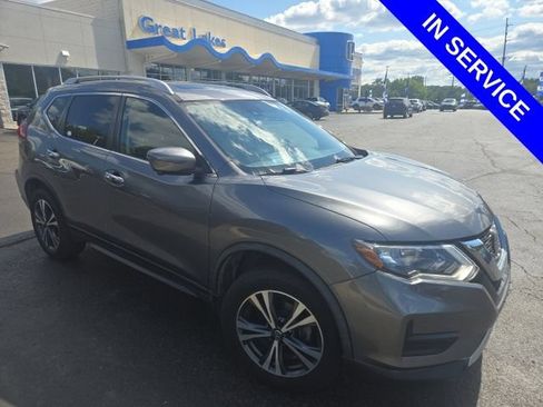 Used 2019 Nissan Rogue SV w/ Sun & Sound Touring Package AWD/4WD image 1