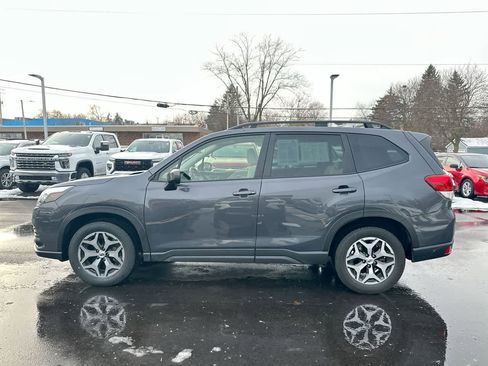 Certified 2023 Subaru Forester Premium image 10