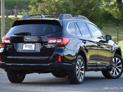Used 2017 Subaru Outback 3.6R Limited AWD/4WD image 5