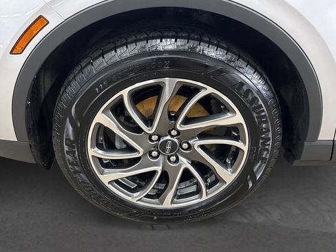 Used 2020 Lincoln Corsair AWD w/ Equipment Group 101A image 12