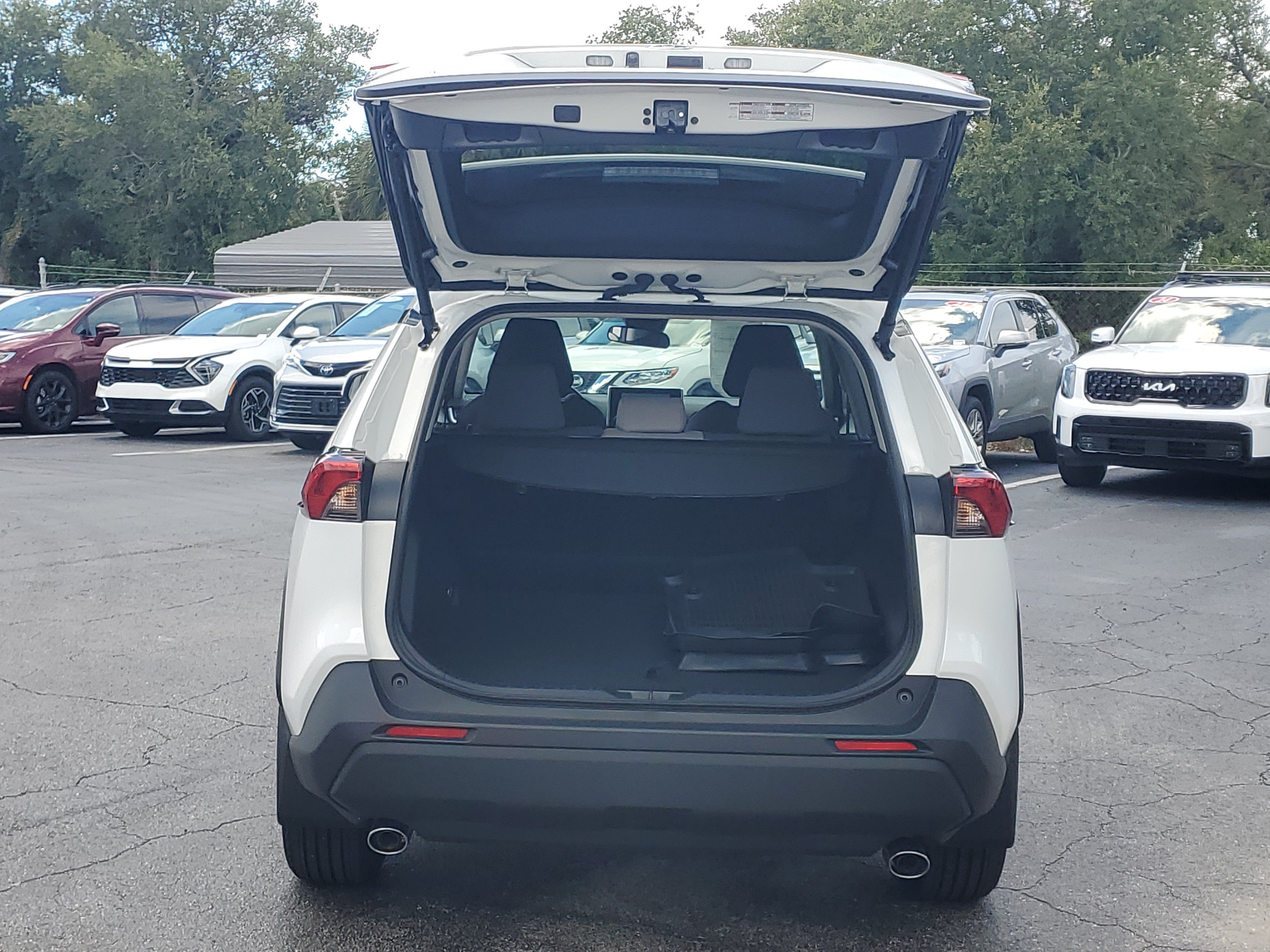 Certified 2024 Toyota RAV4 XLE w/ Convenience Package AWD/4WD image 9