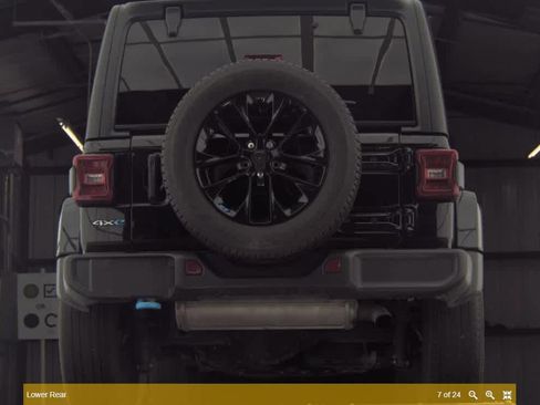 Used 2023 Jeep Wrangler Sahara w/ Cold Weather Group image 5