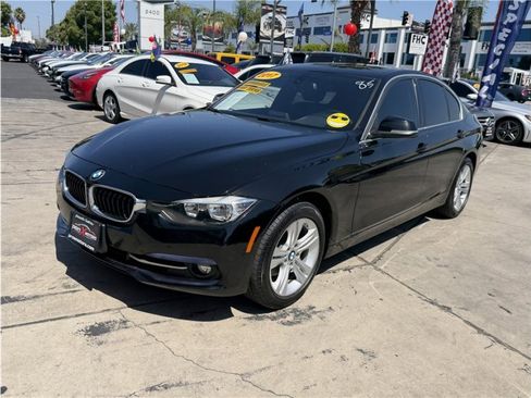 Used 2017 BMW 330i Sedan RWD image 3