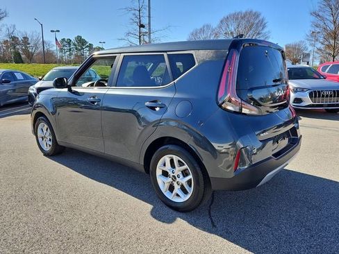 Used 2024 Kia Soul LX w/ Option Group 015 image 7