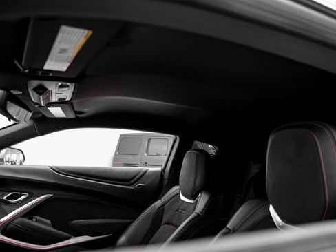 Used 2020 Chevrolet Camaro ZL1 image 26