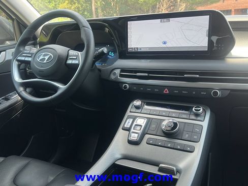 Used 2023 Hyundai Palisade SEL FWD image 6