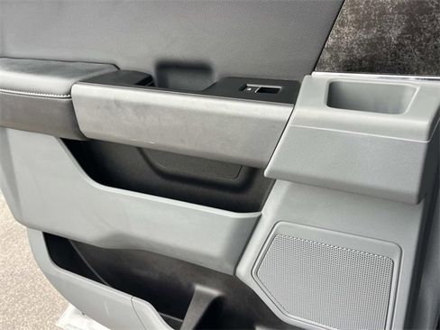 Used 2023 Ford F150 XLT w/ Equipment Group 302A High image 17