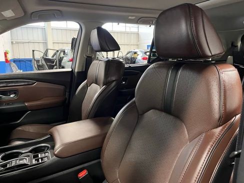 Used 2024 Honda Pilot Elite image 23