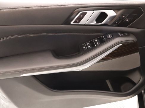 Used 2024 BMW X5 xDrive40i w/ Premium Package AWD/4WD image 17