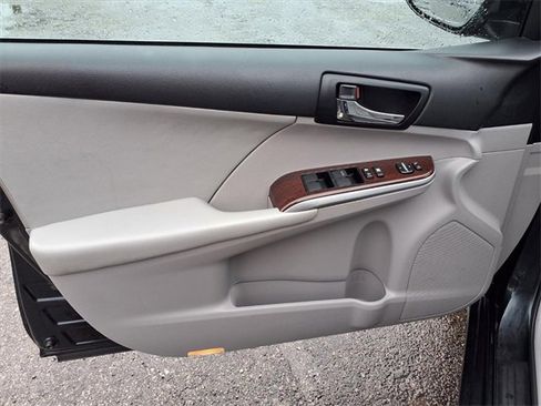 Used 2012 Toyota Camry XLE image 42