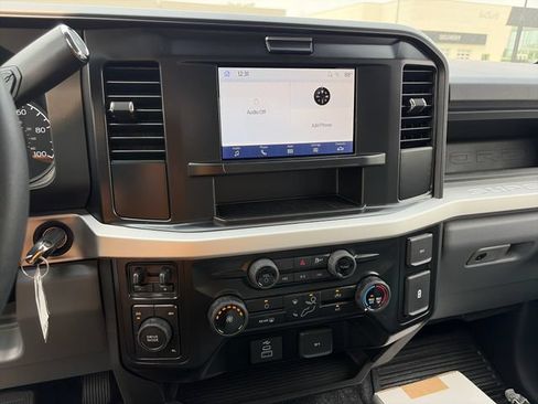 New 2026 Ford F350 XL w/ XL Chrome Package AWD/4WD image 17