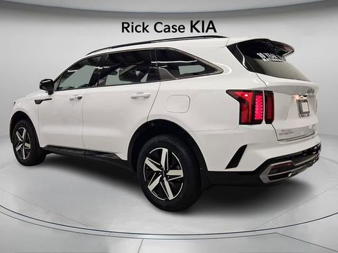 Used 2023 Kia Sorento S image 7
