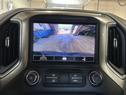 Used 2020 Chevrolet Silverado 1500 LTZ w/ LTZ Plus Package AWD/4WD image 37