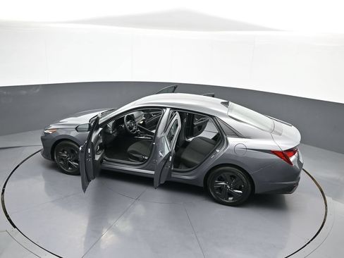 Certified 2023 Hyundai Elantra SEL FWD image 43