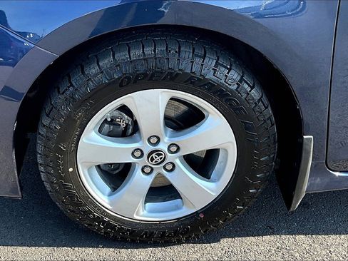 Used 2020 Toyota Sienna LE image 9