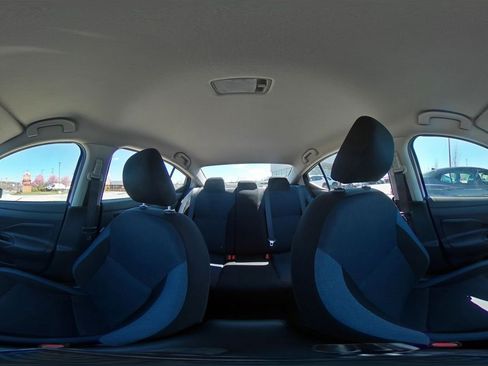 Used 2025 Nissan Versa SV image 44