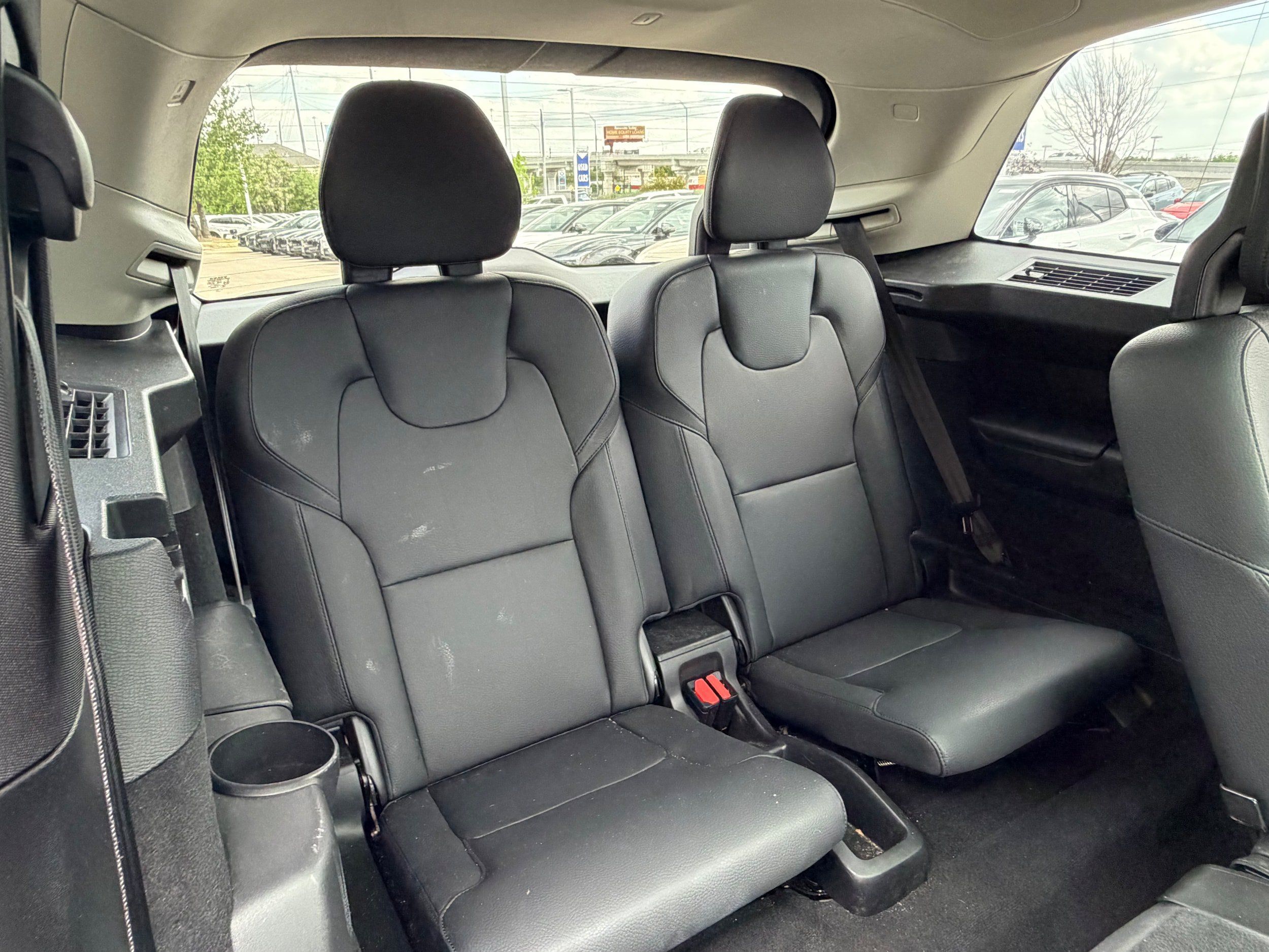 Certified 2024 Volvo XC90 T8 Plus w/ Protection Package Premier AWD/4WD image 13