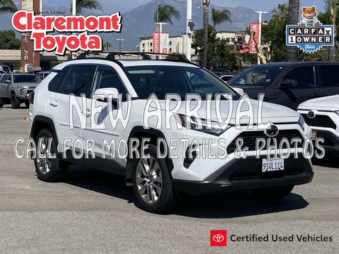 Certified 2025 Toyota RAV4 XLE Premium image 1