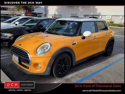 Used 2016 MINI Cooper 4-Door Hardtop image 1