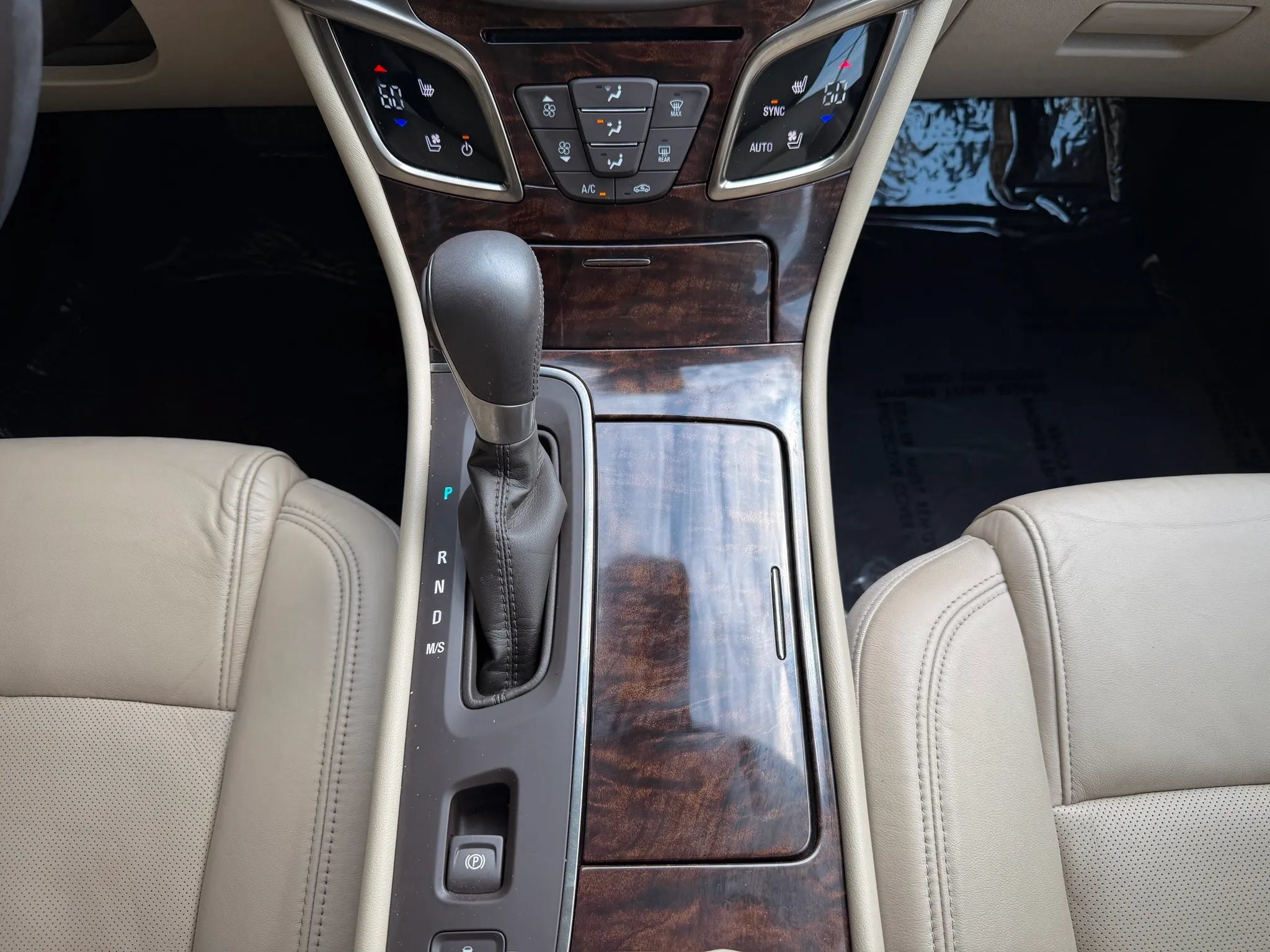 Used 2016 Buick LaCrosse Premium w/ Driver Confidence Package #1 FWD image 15