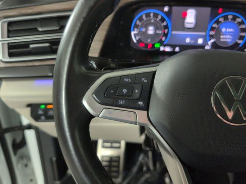 Used 2024 Volkswagen Atlas SEL Premium R-Line image 13