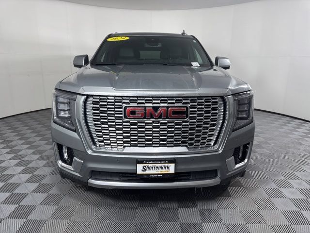 Used 2024 GMC Yukon Denali AWD/4WD image 2