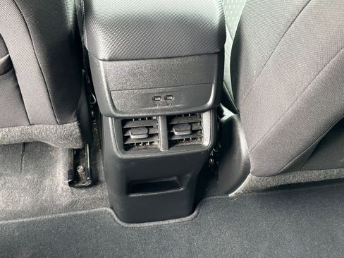Used 2025 Chevrolet Equinox LT AWD/4WD image 22