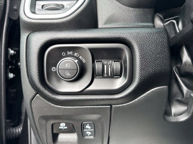 Used 2026 RAM 1500 Lone Star AWD/4WD image 30