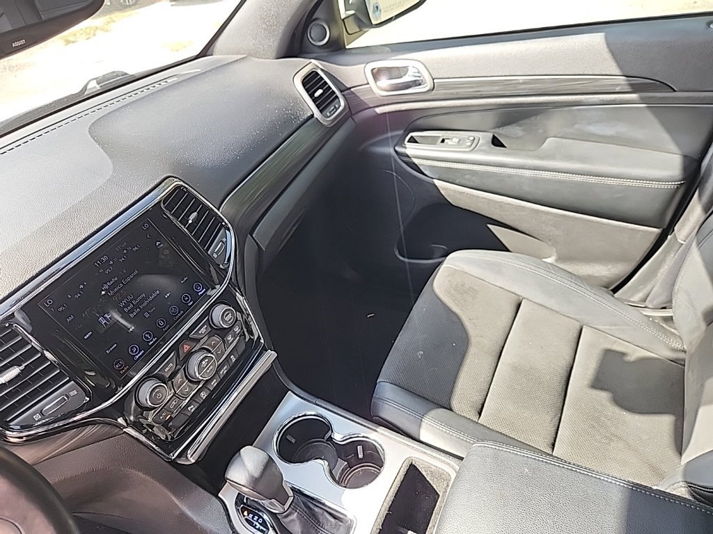 Used 2019 Jeep Grand Cherokee Altitude RWD image 6