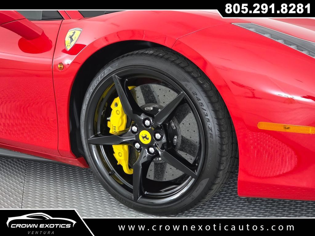 Used 2017 Ferrari 488 GTB RWD image 9