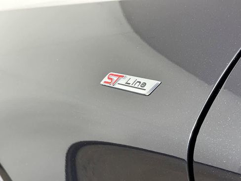 Certified 2022 Ford Explorer ST-Line w/ Class IV Trailer Tow Package image 7