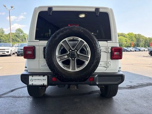 Used 2019 Jeep Wrangler Unlimited Sahara w/ Dual Top Group AWD/4WD image 7
