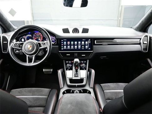 Used 2023 Porsche Cayenne GTS w/ Assistance Package image 20
