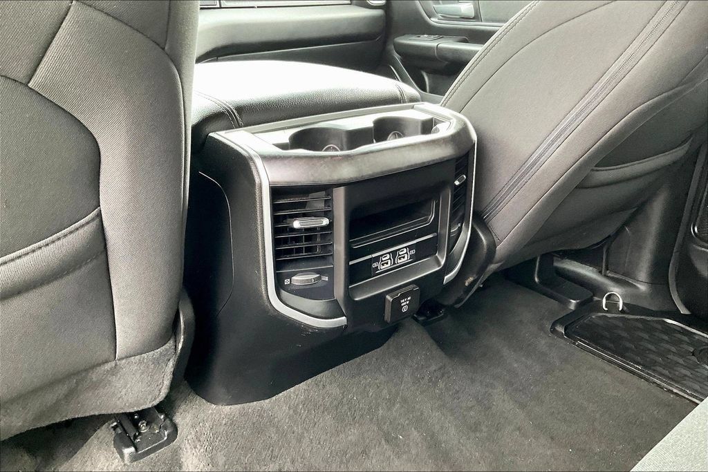 Used 2022 RAM 1500 Big Horn AWD/4WD image 10