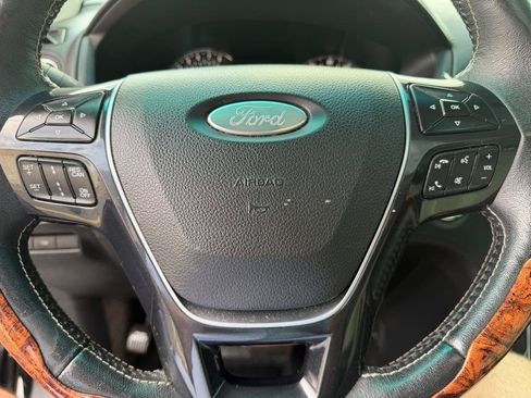 Used 2016 Ford Explorer Platinum AWD/4WD image 46