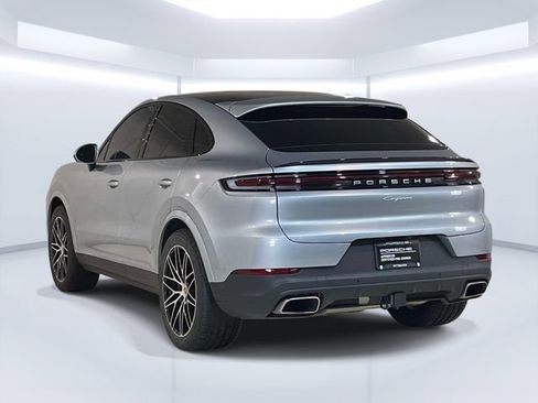 Certified 2025 Porsche Cayenne Coupe AWD/4WD image 3