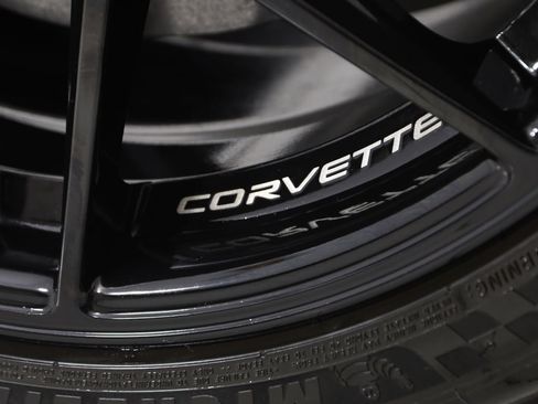 Used 2025 Chevrolet Corvette Z06 w/ Z07 Performance Package RWD image 22