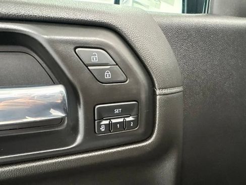 Used 2021 GMC Sierra 1500 SLT w/ SLT Premium Package AWD/4WD image 19