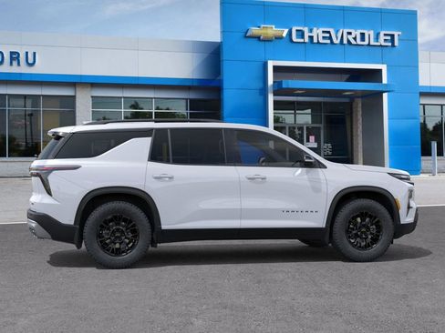 New 2026 Chevrolet Traverse Z71 w/ Enhanced Driving Package image 5