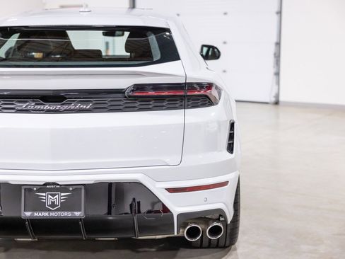 Used 2025 Lamborghini Urus SE image 13