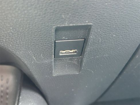 Used 2022 Toyota Corolla SE image 24