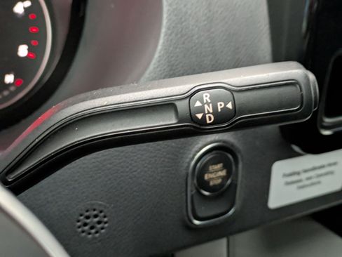 Used 2022 Mercedes-Benz Sprinter 2500 image 23