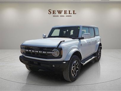 New 2025 Ford Bronco Outer Banks