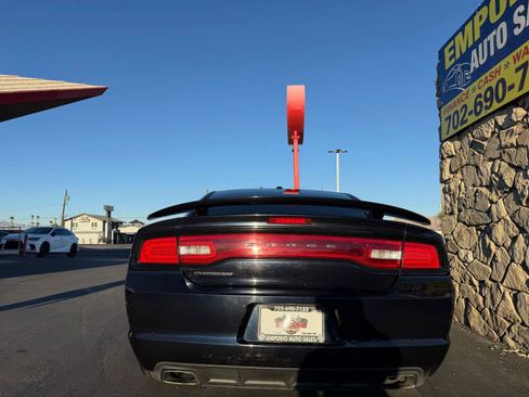 Used 2012 Dodge Charger SE w/ Sport Appearance Group image 4