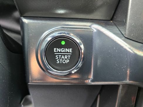 Used 2022 Ford F150 Lariat w/ Equipment Group 502A High AWD/4WD image 22